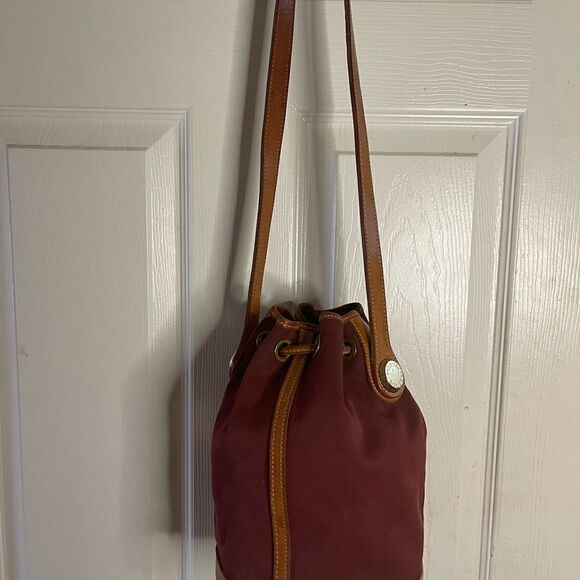 Vintage Dooney&Bourke.Burgundy canvas with brown leather drawstring buck… - Picture 2 of 16